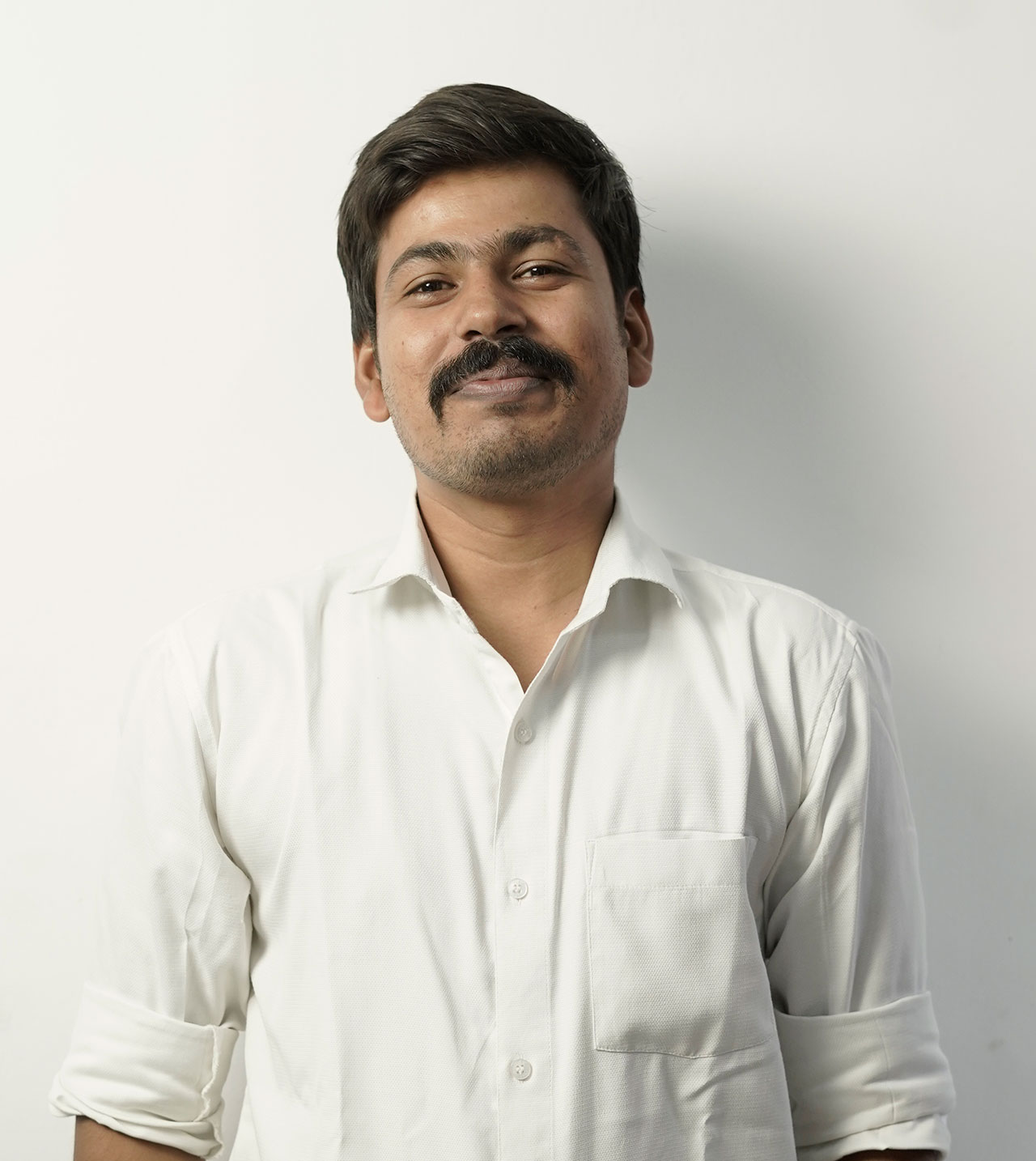 Anand Tiwari